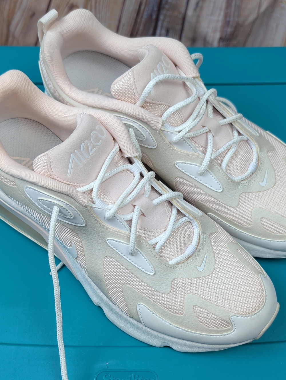 NIKE AT6175-600 PINK WOMEN'S AIR MAX 200 'LIGHT SOFT' SIZE US 11.5